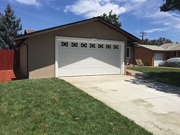 3rd image of 737 Elaine Dr