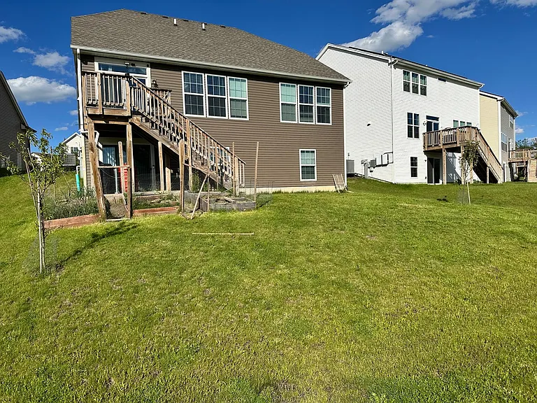 348 S Pointe Ave — Photo 16