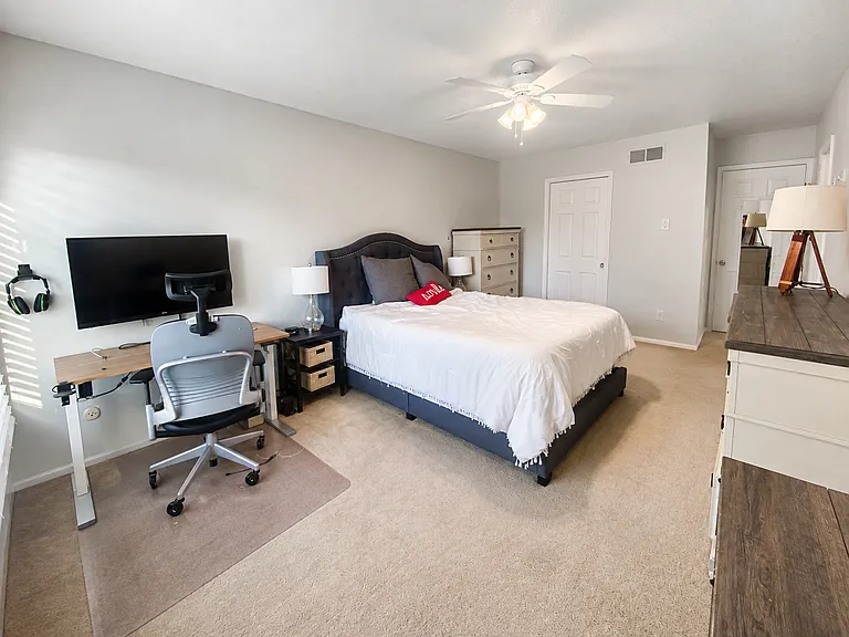 5430 Baltimore Dr #34 — Photo 10
