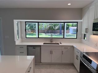5883 Set N Sun Pl, Jupiter, FL 33458