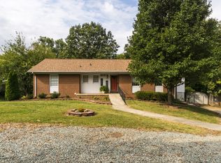 1703 Pinecrest St, Burlington, NC 27215