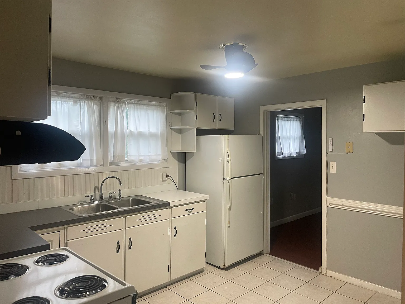 729 Stayman St — Photo 4
