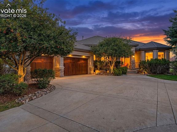 2nd image of 831 Diamond Ridge Cir