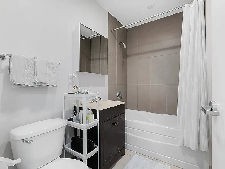 2147 2nd Ave #PHA — Photo 12