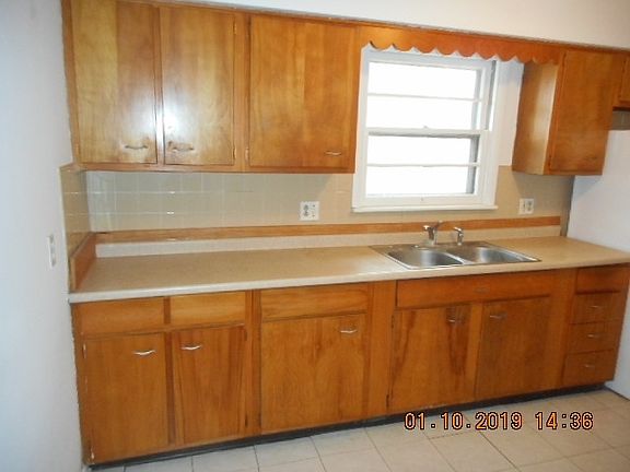 4th image of 3905 N Virginia Ave