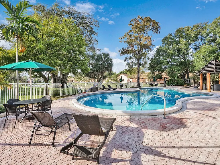3090 S Oakland Forest Dr #1901 — Photo 16