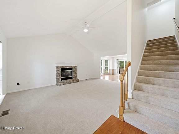 4th image of 5009 Oakbrook Dr