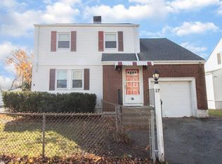 37 Pembroke St, Quincy, MA 02169