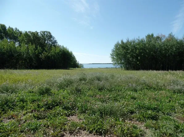 4 Islandview Rd, Lac La Biche, AB T0A