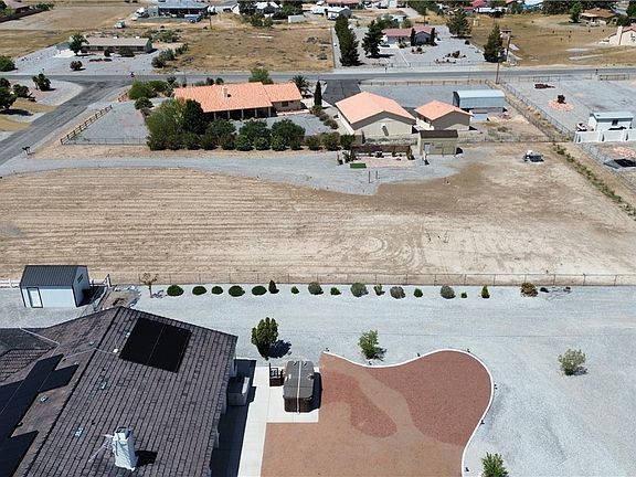 4th image of 1670 W Amarillo Ave