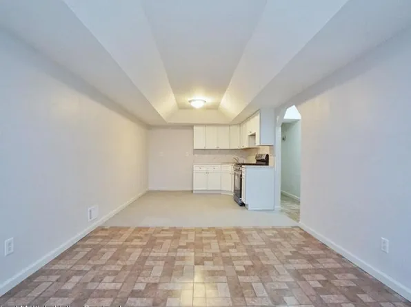 96 Gary Ct #B, Staten Island, NY 10314