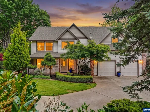 3052 Mount Kuebler Dr S, Salem, OR 97302