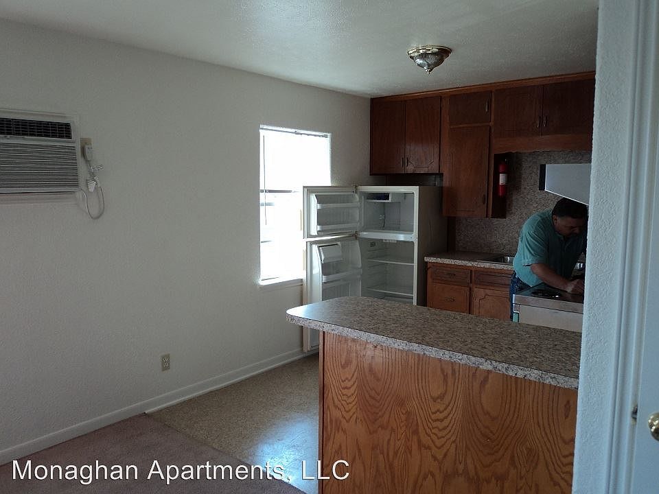 1st image of 109 W Harrison Ave APT 6