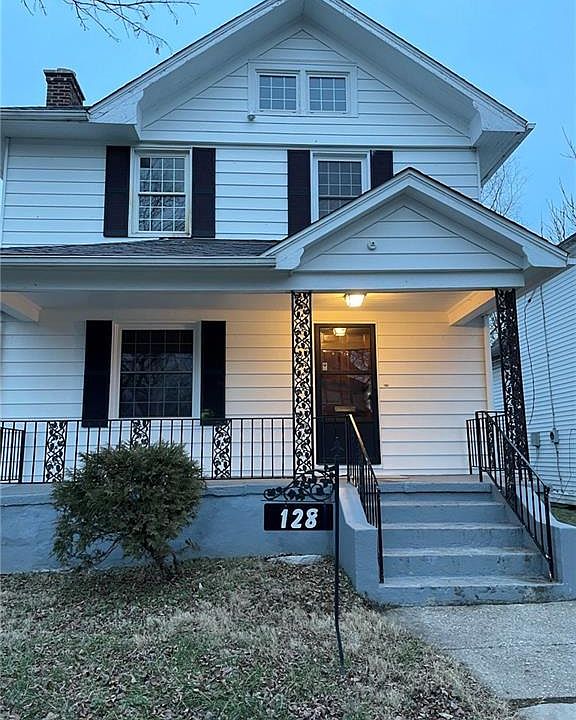 1st image of 128 N Marion St