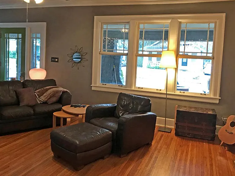 1858 Oliver Ave — Photo 4