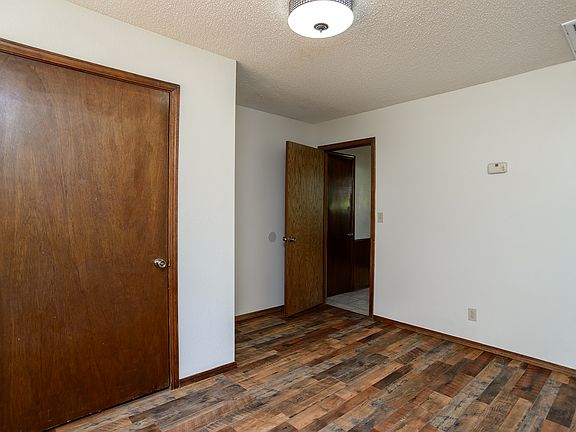 5th image of 4012 W Yorkshire Dr