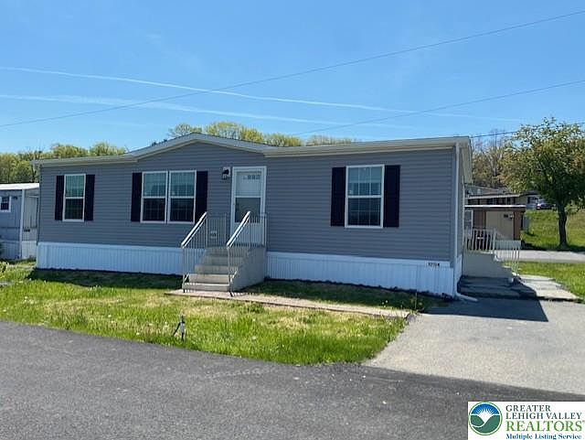 1st image of 10104 Fernwood Ln