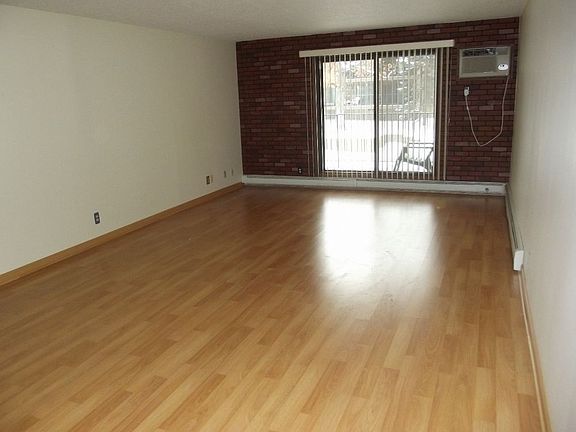 2nd image of 5627 Green Circle Dr APT 121
