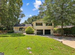 190 Thompson Pl, Roswell, GA 30075