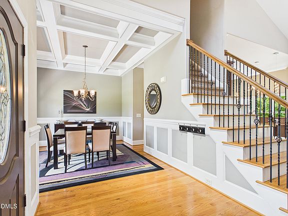 5th image of 2929 Elmfield St