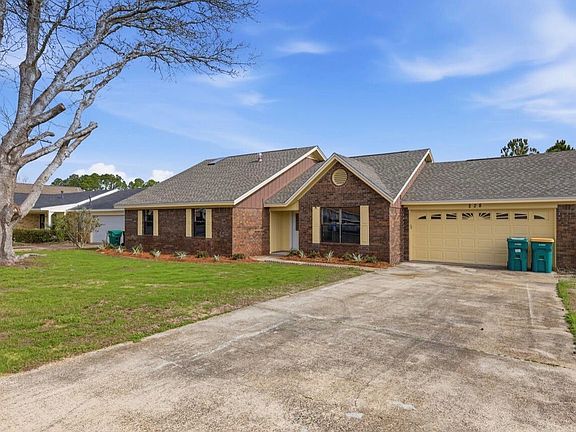 2nd image of 228 Lakeside Ln