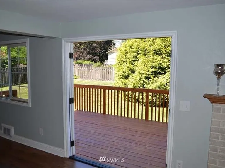 2810 11th St SE — Photo 12