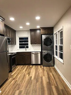 2 bed, 725 sqft, $1,800 — Photo 2