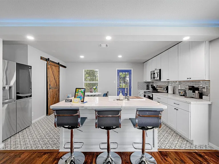 610 Duke Bnd — Photo 6