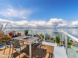 5637 Beach Dr SW, Seattle, WA 98136