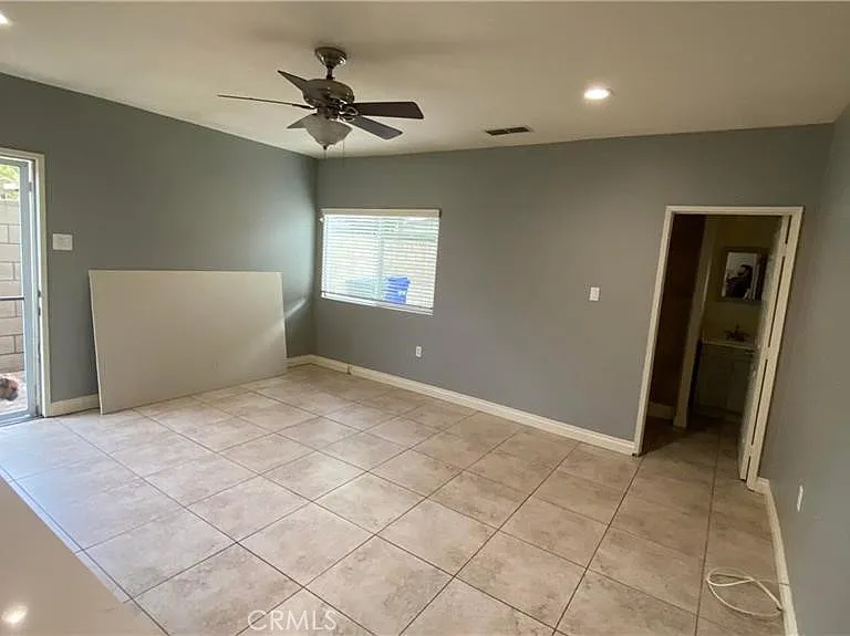 2038 Starhaven St — Photo 4