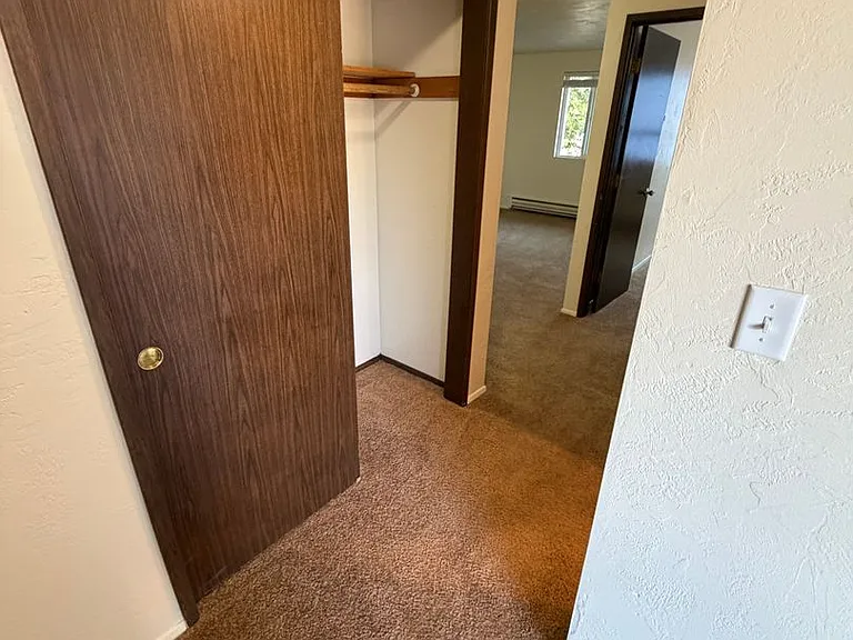 950 NW Sycamore Ave #11 — Photo 4
