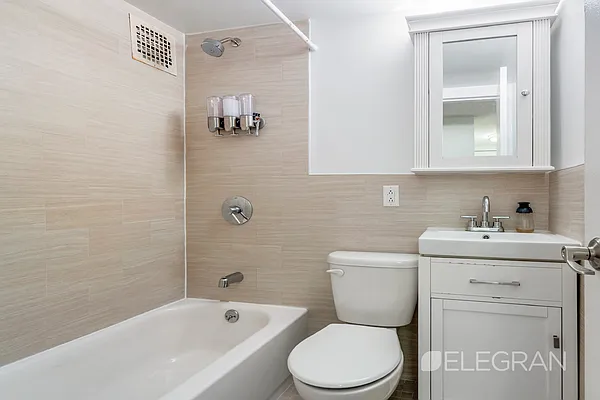 Rented by (Legacy) Elegran | media 20