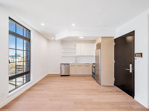 5th image of 31-18 31st St #6B
