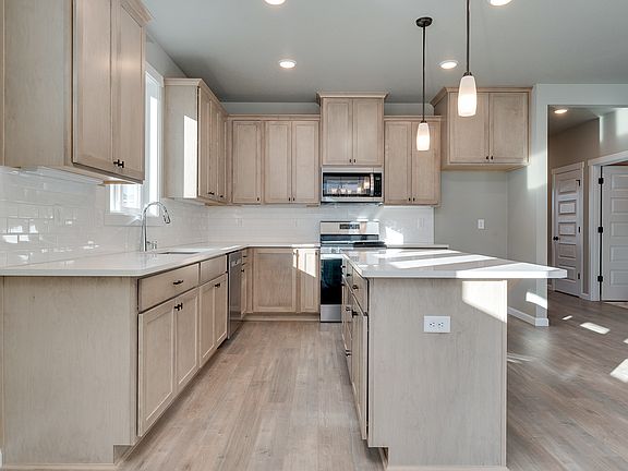 5th image of 7801 Blanchard Loop