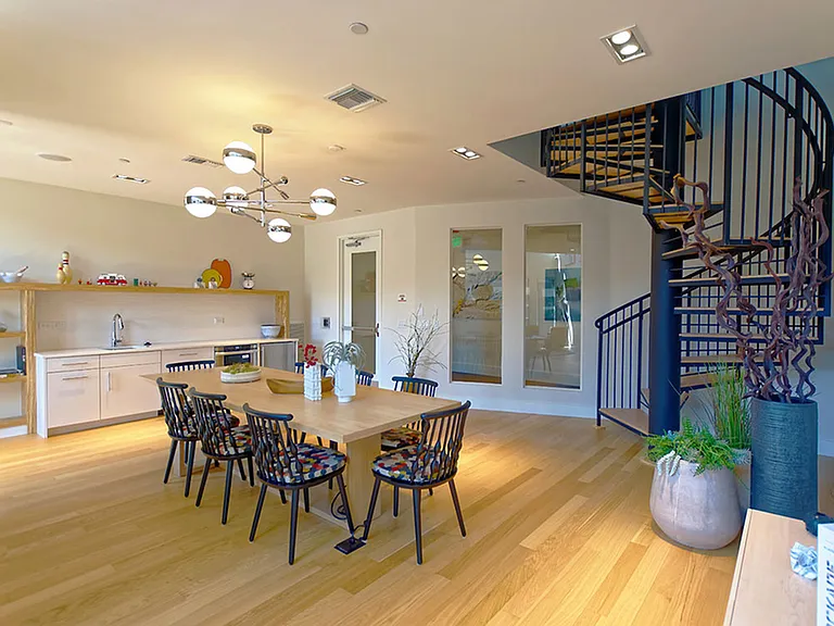 Resident Lounge