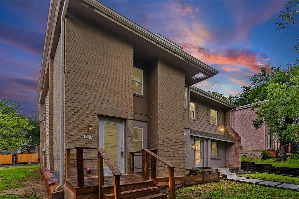 3 bed, 2.5 bath, 1239 sqft, $1,900 — Photo 1