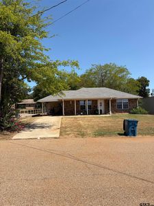 202 W Scurry St, Daingerfield, TX, 75638
