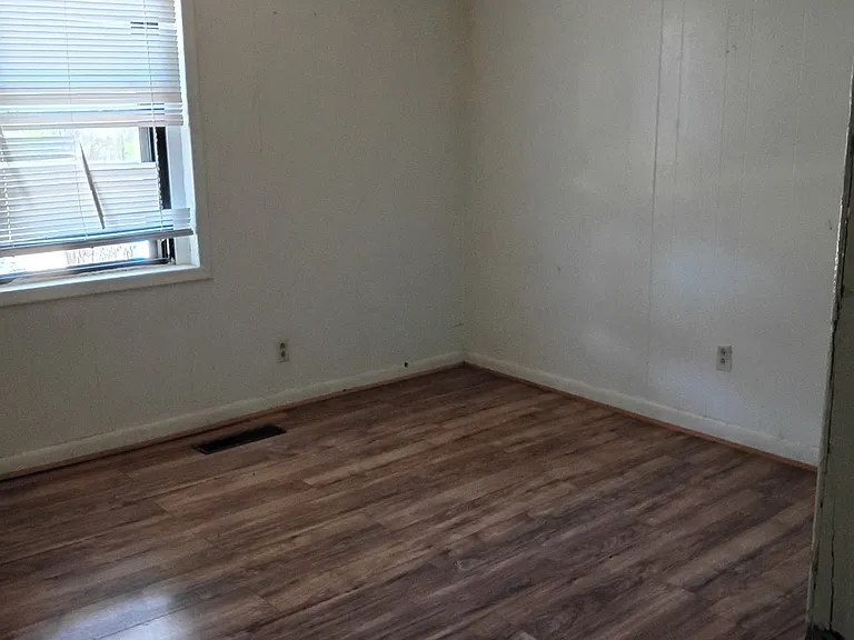 402 Mimosa Cir — Photo 5