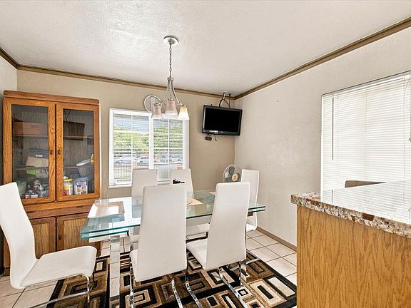 4th image of 2076 20th Ave