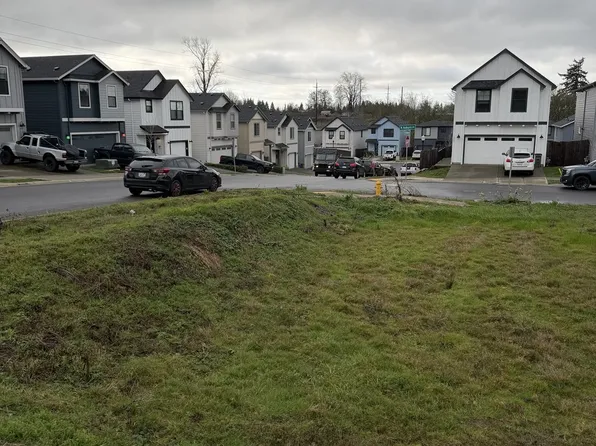 1030 N Auburn Pl, Ridgefield, WA 98642