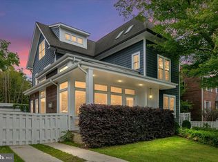 1713 N Wayne St, Arlington, VA 22201