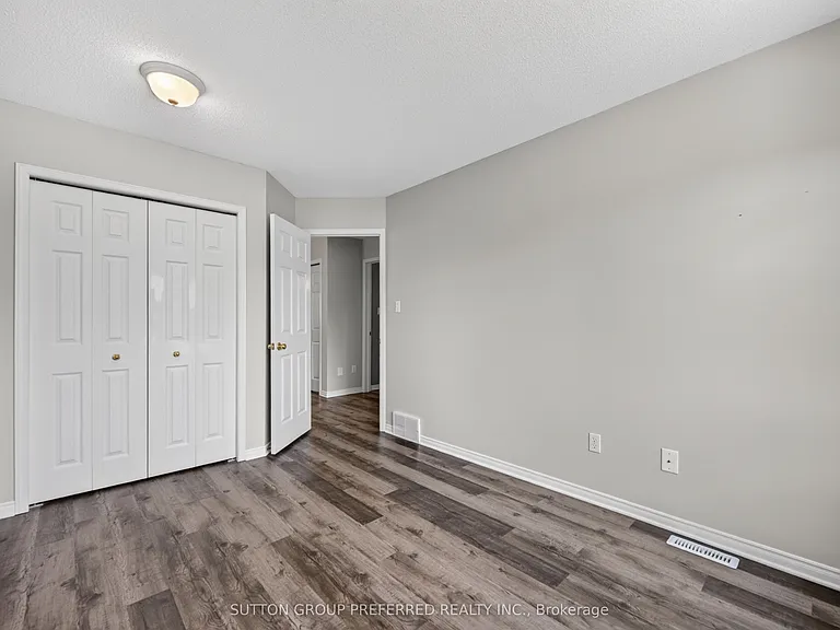 185 N Centre St #7 — Photo 28