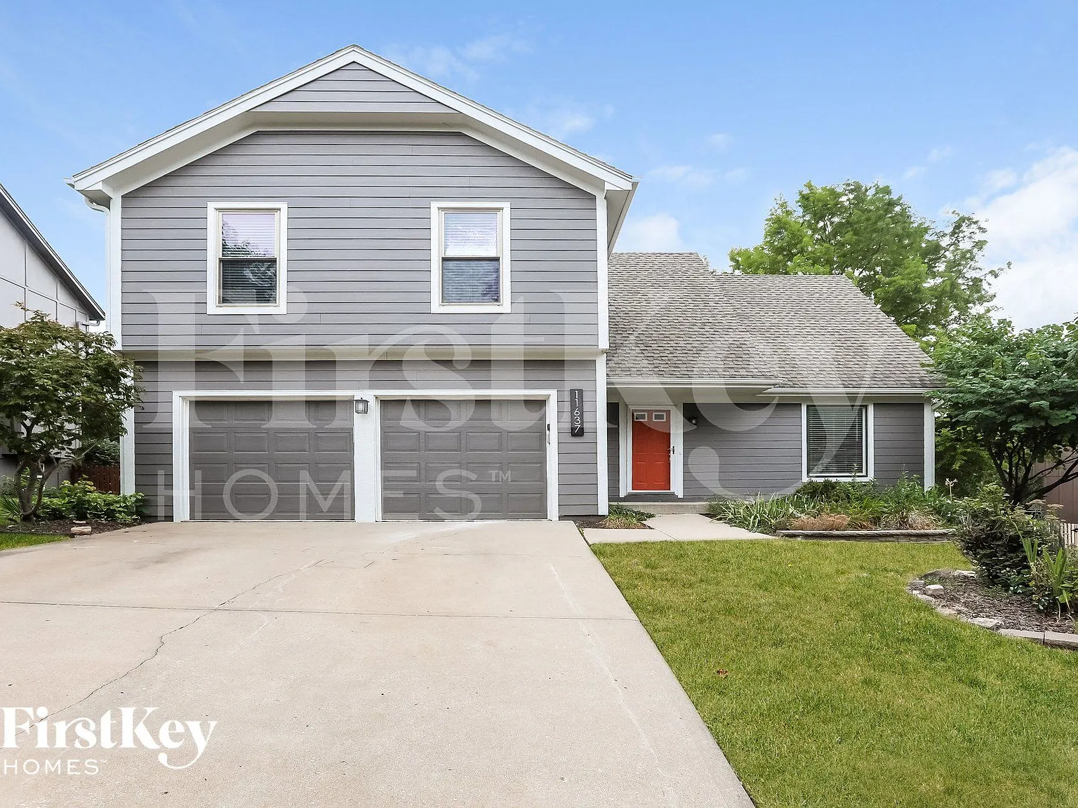 4 bed, 2.5 bath, 2557 sqft, $3,195 — Photo 1