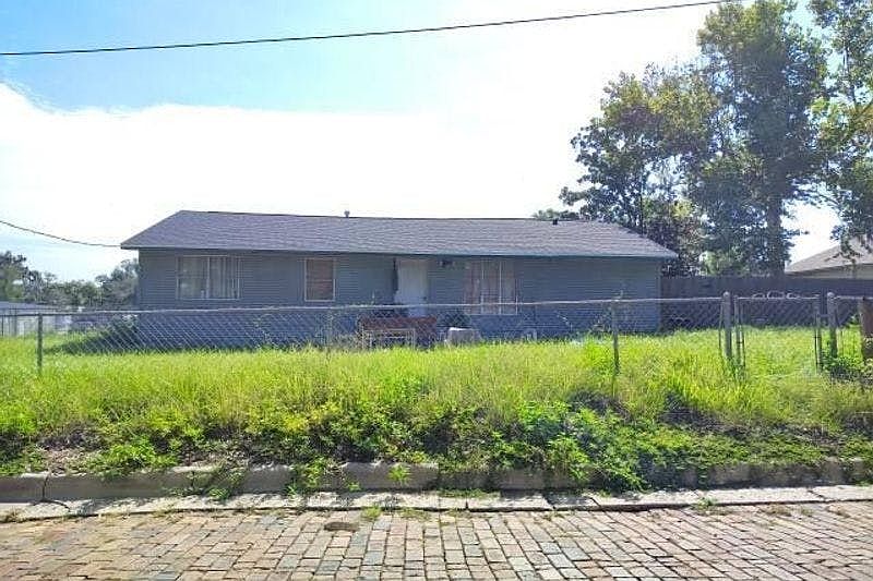 1st image of 14430 10th St