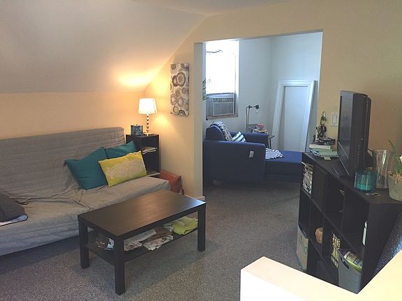 4th image of 3238 N Southport Ave #3