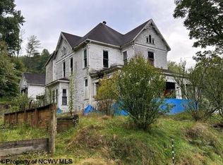 48 Carolina Ave, Salem, WV 26426