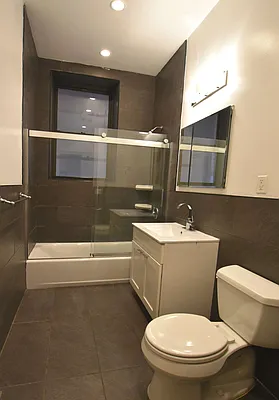 Rented by Bold New York | media 43