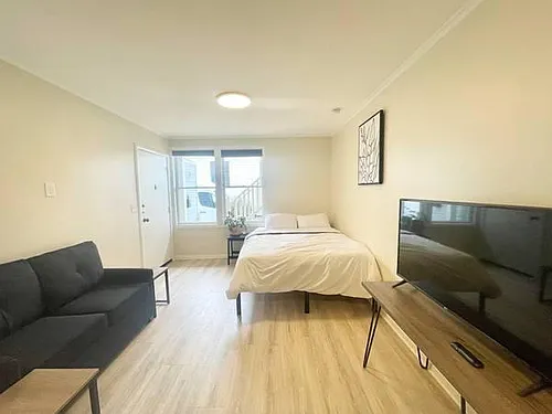 207A Bonview St Photo 1