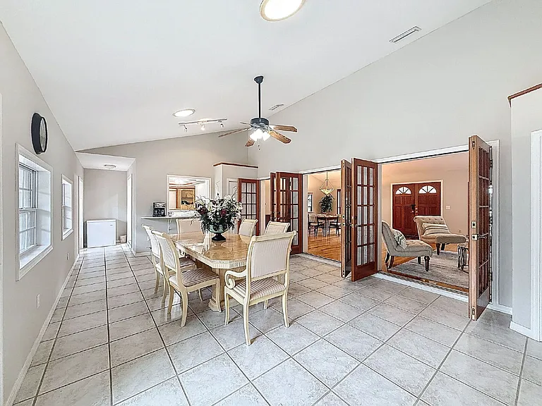 1055 Riverside Ridge Rd — Photo 31