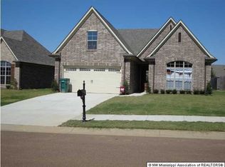5707 Broadway Dr, Southaven, MS 38672